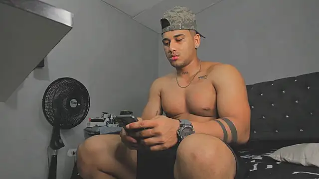 evan hardy online show from 10-27-25, 10:33