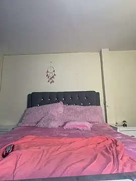 maddy Bloomm online show from 03-07-26, 08:14