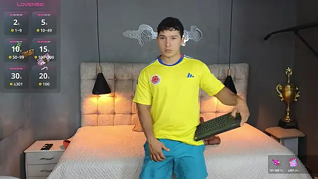Horny nick18 online show from 09-30-25, 10:43