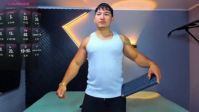 Horny nick18 online show from 03-10-26, 11:47