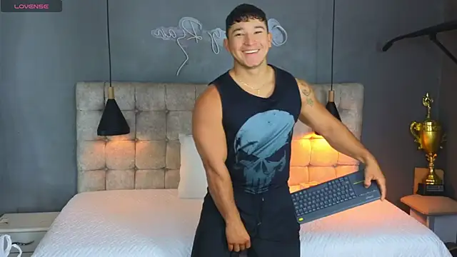 Horny nick18 online show from 01-08-26, 11:27