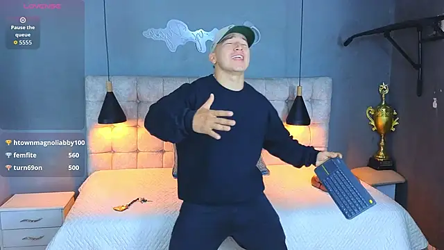 Horny nick18 online show from 10-11-25, 12:28