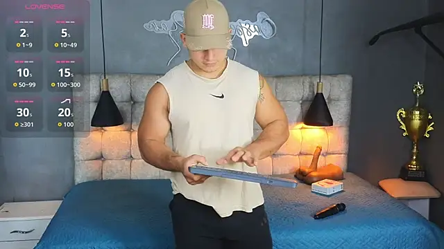 Horny nick18 online show from 12-19-25, 10:39