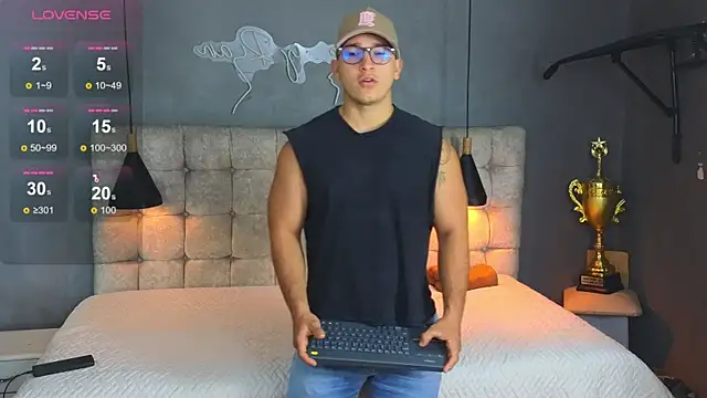 Horny nick18 online show from 12-23-25, 09:19