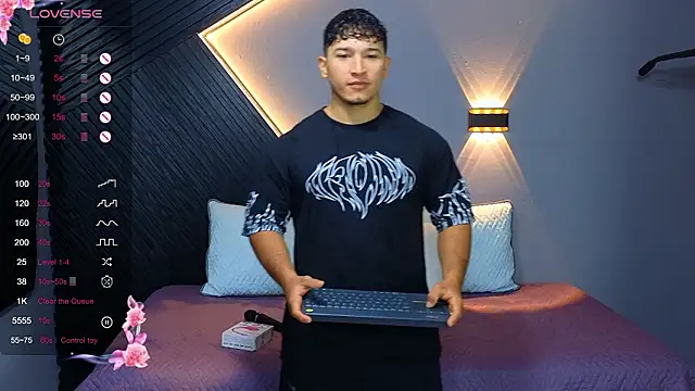 Horny nick18 online show from 02-13-26, 11:43