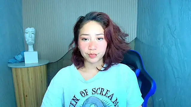 valentina r  online show from 10-11-25, 03:18