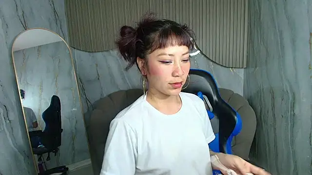 valentina r  online show from 01-11-26, 02:51