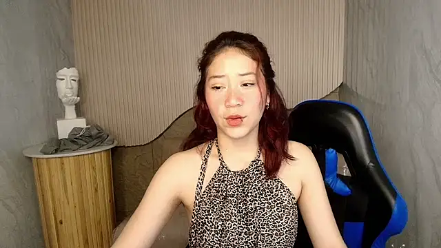 valentina r  online show from 10-09-25, 03:18