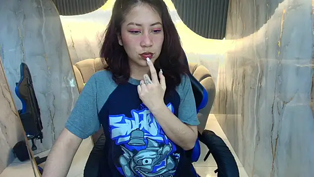 valentina r  online show from 02-05-26, 03:02