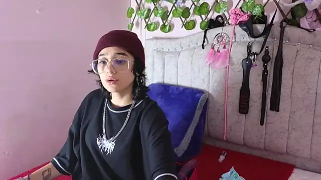 katalinathxandbritney1 online show from 09-22-25, 02:39