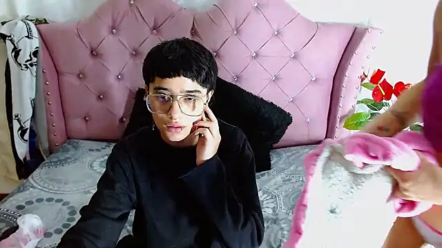 katalinathxandbritney1 online show from 01-14-26, 02:48