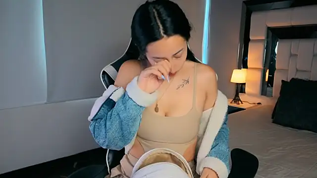 Adhara7 online show from 04-04-26, 07:31