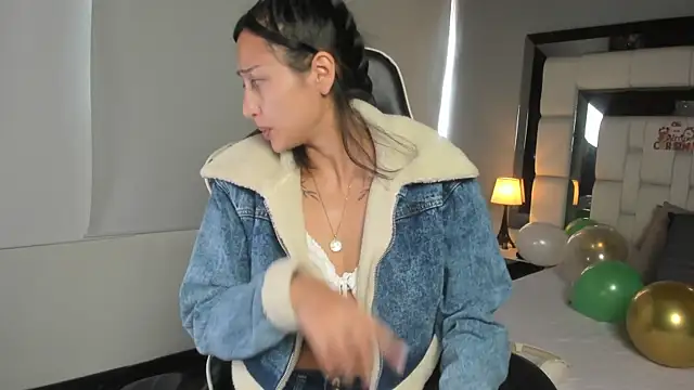 Adhara7 online show from 12-18-25, 07:29