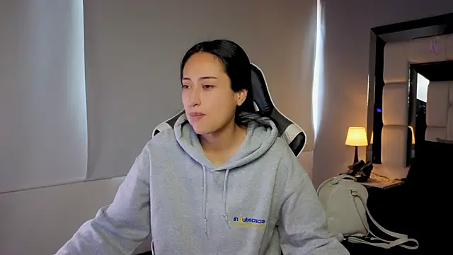 Adhara7 online show from 02-18-26, 07:21