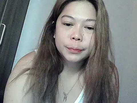 Snapshot of mimi15 chatting on 08-02-26, 11:35 mimi15 online show from 08-02-26, 11:35
