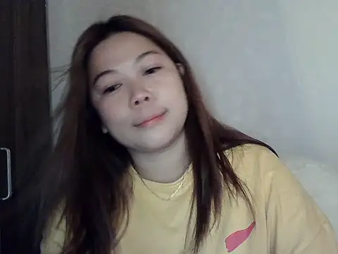 Snapshot of mimi15 chatting on 07-18-26, 11:46 mimi15 online show from 07-18-26, 11:46