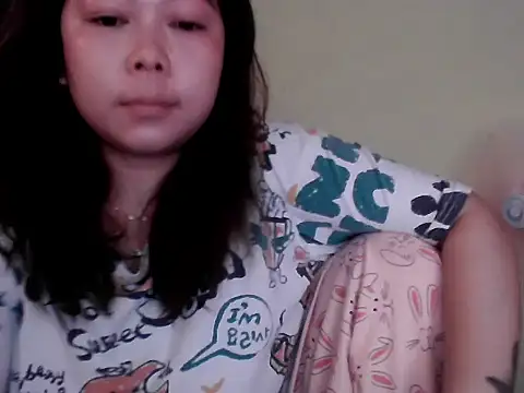 Snapshot of mimi15 chatting on 04-28-26, 07:57 mimi15 online show from 04-28-26, 07:57