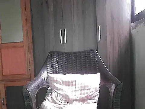 mimi15 online show from 12-01-25, 12:44