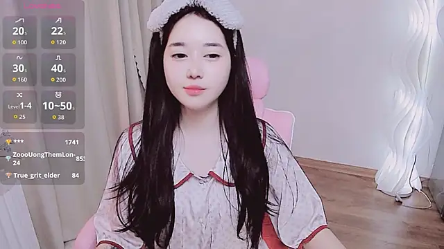 Miu-999 online show from 10-13-25, 02:18