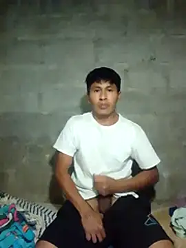 Snapshot of Lunaf455 chatting on 07-19-26, 03:04 Lunaf455 online show from 07-19-26, 03:04