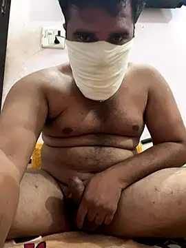 Snapshot of amitsharma7868 chatting on 10-24-25, 04:28 amitsharma7868 online show from 10-24-25, 04:28