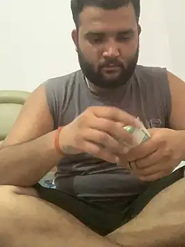 Snapshot of amitsharma7868 chatting on 07-19-26, 06:11 amitsharma7868 online show from 07-19-26, 06:11