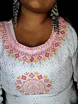 Snapshot of monika_555 chatting on 11-07-25, 10:42 monika 555 online show from 11-07-25, 10:42