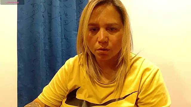 Snapshot of haashkyo chatting on 06-29-26, 06:31 haashkyo online show from 06-29-26, 06:31