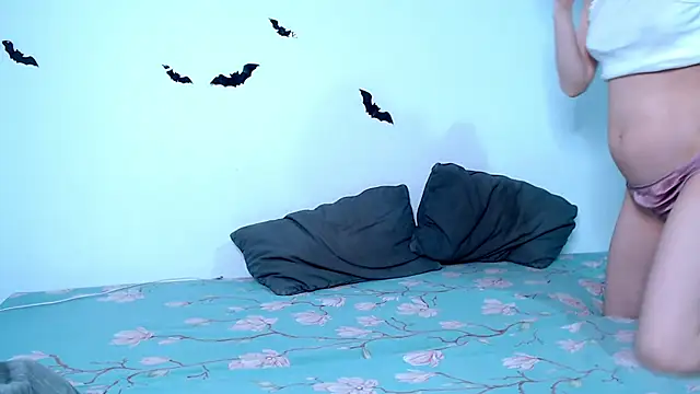 litle owl online show from 11-13-25, 12:03