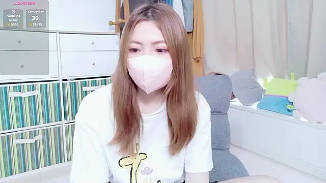 Fuwa chan online show from 06-23-26, 02:09