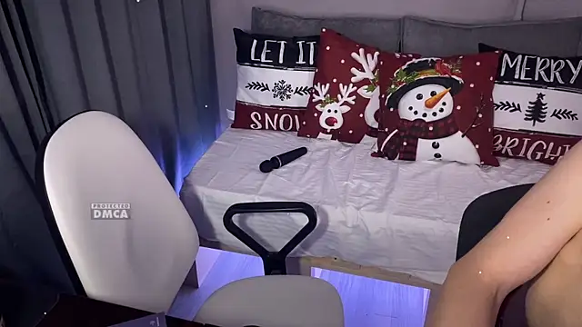 cutemilana sexwife online show from 12-15-25, 04:46