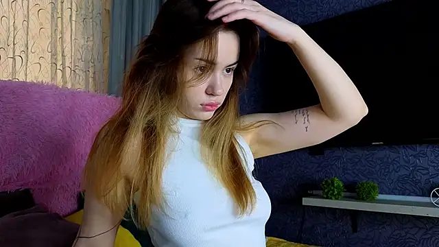 Snapshot of telari0l0ve chatting on 02-08-26, 09:18 telari0l0ve online show from 02-08-26, 09:18