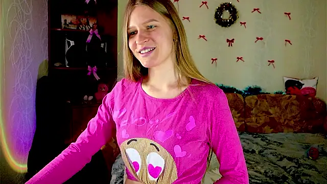 Snapshot of Luntryy chatting on 02-03-26, 10:31 Luntryy online show from 02-03-26, 10:31