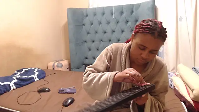 EbonyEssence online show from 06-07-26, 05:29