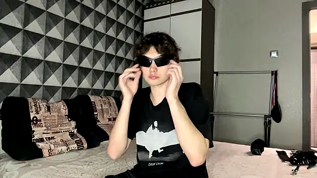 Snapshot of merycouple chatting on 02-27-26, 05:24 merycouple online show from 02-27-26, 05:24