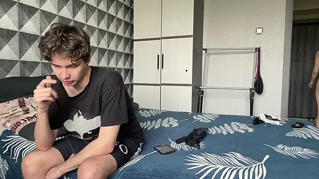 Snapshot of merycouple chatting on 02-15-26, 08:13 merycouple online show from 02-15-26, 08:13