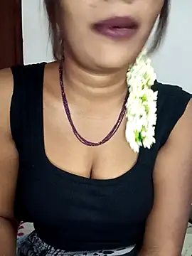 Tamil kavinila online show from 02-09-26, 08:12