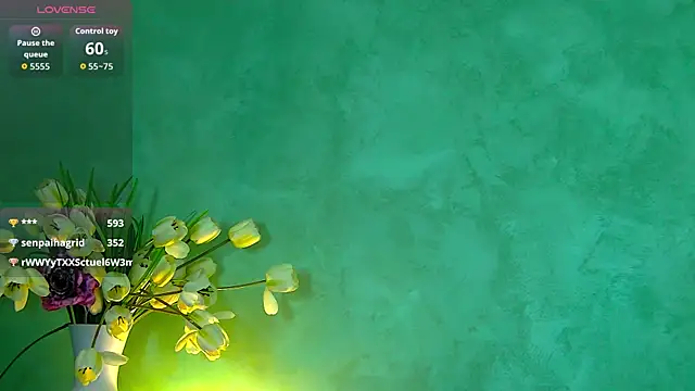 Snapshot of Izzie_Sugar chatting on 09-19-25, 07:18 Izzie Sugar online show from 09-19-25, 07:18