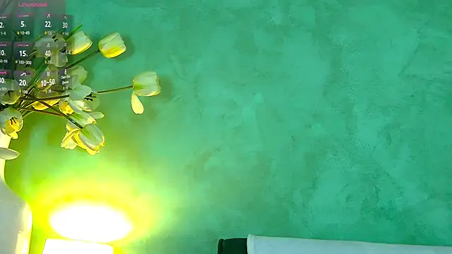 Snapshot of Izzie_Sugar chatting on 09-13-25, 06:52 Izzie Sugar online show from 09-13-25, 06:52