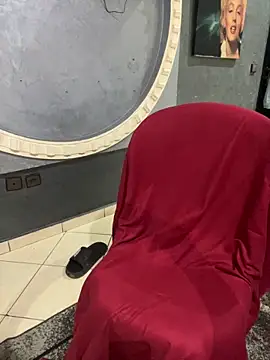 Yasar-Xxxl online show from 02-15-26, 06:18