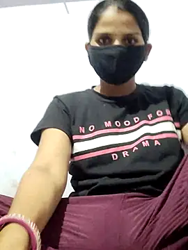 Snapshot of poojam93 chatting on 10-06-25, 03:02 poojam93 online show from 10-06-25, 03:02