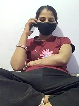 Snapshot of poojam93 chatting on 10-17-25, 01:46 poojam93 online show from 10-17-25, 01:46