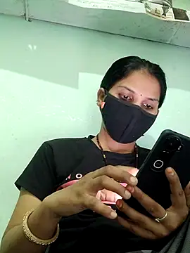 Snapshot of poojam93 chatting on 09-21-25, 11:26 poojam93 online show from 09-21-25, 11:26