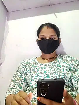 Snapshot of poojam93 chatting on 10-08-25, 02:51 poojam93 online show from 10-08-25, 02:51