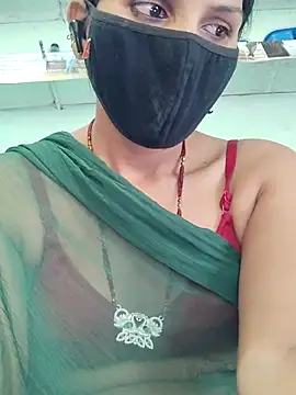 Snapshot of poojam93 chatting on 09-10-25, 04:44 poojam93 online show from 09-10-25, 04:44