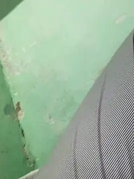 Snapshot of poojam93 chatting on 09-11-25, 01:55 poojam93 online show from 09-11-25, 01:55