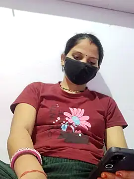 Snapshot of poojam93 chatting on 10-27-25, 02:18 poojam93 online show from 10-27-25, 02:18