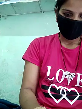 Snapshot of poojam93 chatting on 09-18-25, 02:36 poojam93 online show from 09-18-25, 02:36