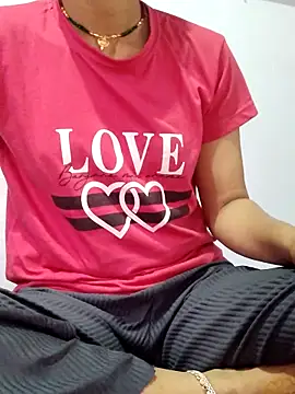 Snapshot of poojam93 chatting on 11-02-25, 01:32 poojam93 online show from 11-02-25, 01:32