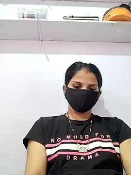 Snapshot of poojam93 chatting on 09-30-25, 01:33 poojam93 online show from 09-30-25, 01:33